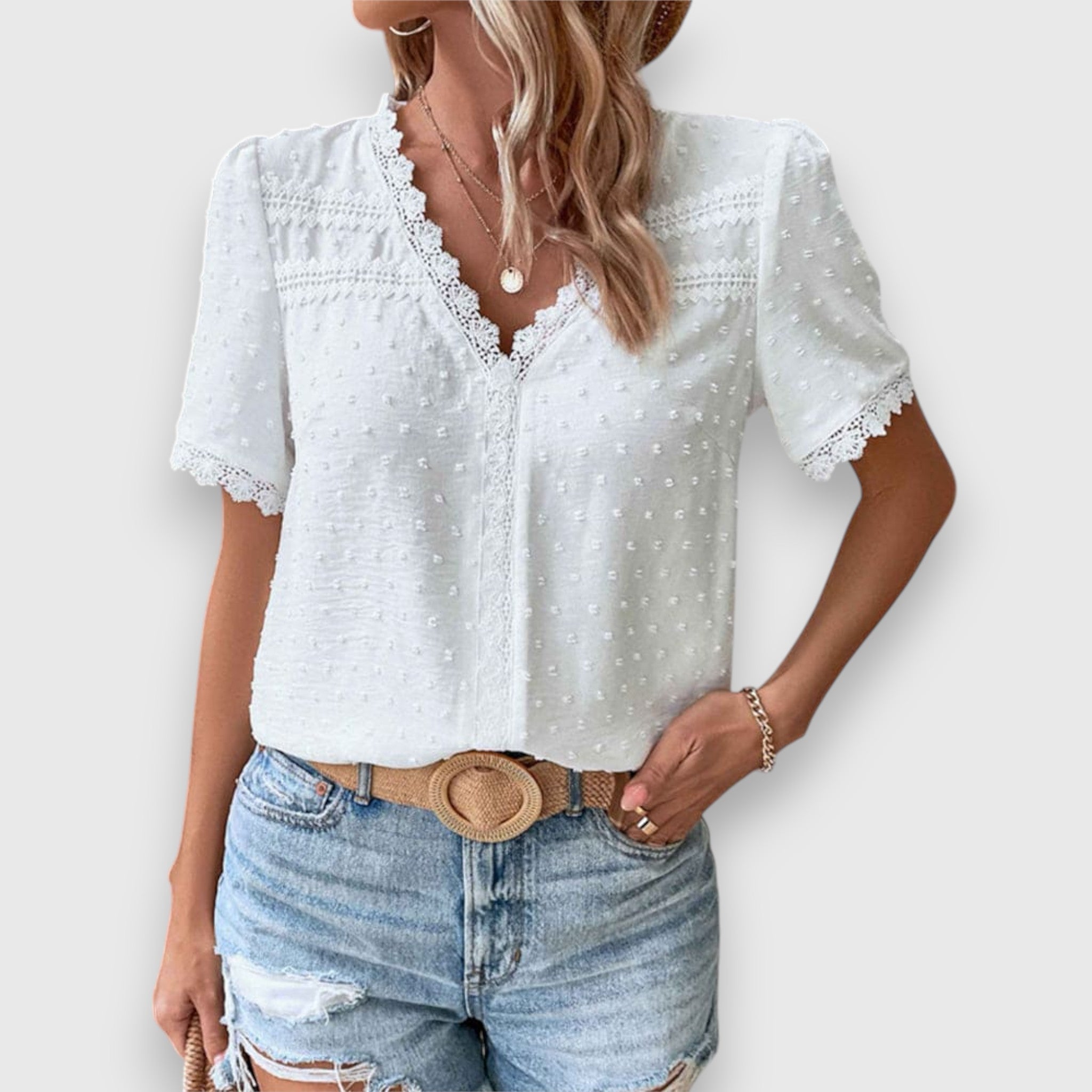 Wassa | Bluse med blonde